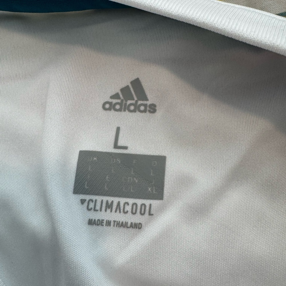 🔴 EUC Adidas Real Madrid Cristiano Ronaldo CR7 #7 Retro Soccer Jersey White L - Picture 3 of 3